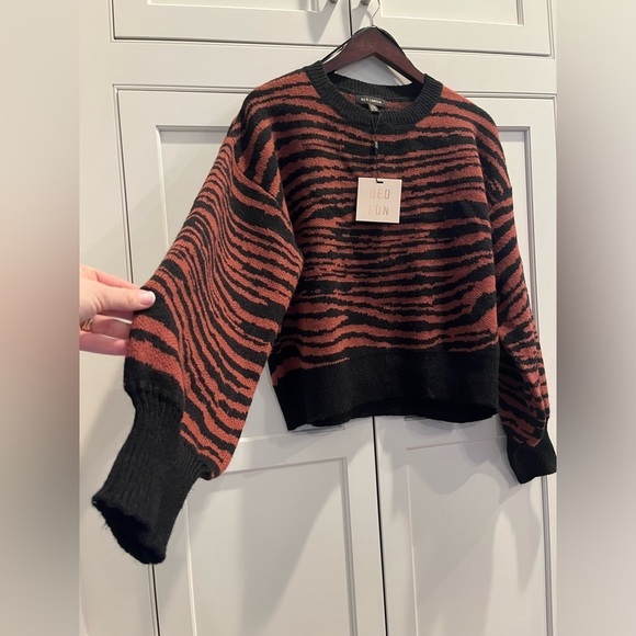 QED London Cinnamon Brown/ Black Zebra Print Sweater Size S/M NWT - Picture 5 of 6